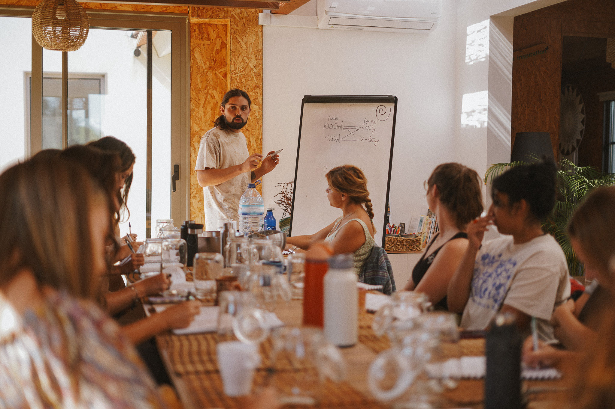 Luciano Stella teaching a plant-extraction workshop